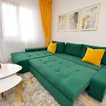 Sofia Cozy Apartment - Underground Private Parking
