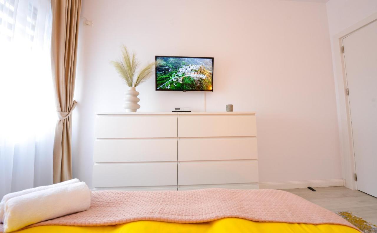Appartamento Sofia Cozy - Underground Private Parking Bucarest